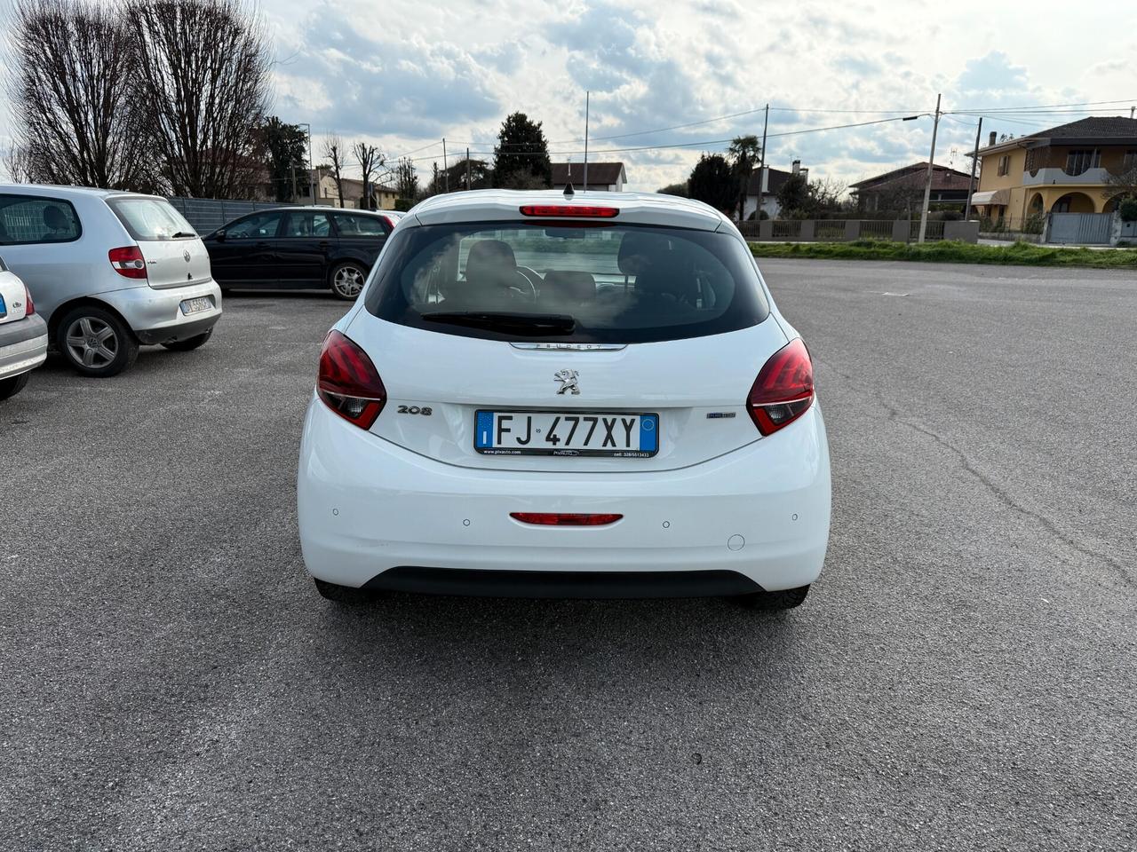 Peugeot 208 PureTech 82 5 porte Allure