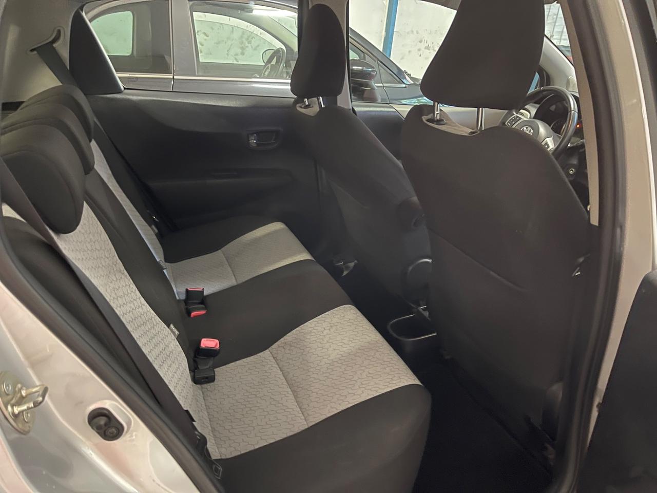 Toyota Yaris 1.3 5 porte Lounge