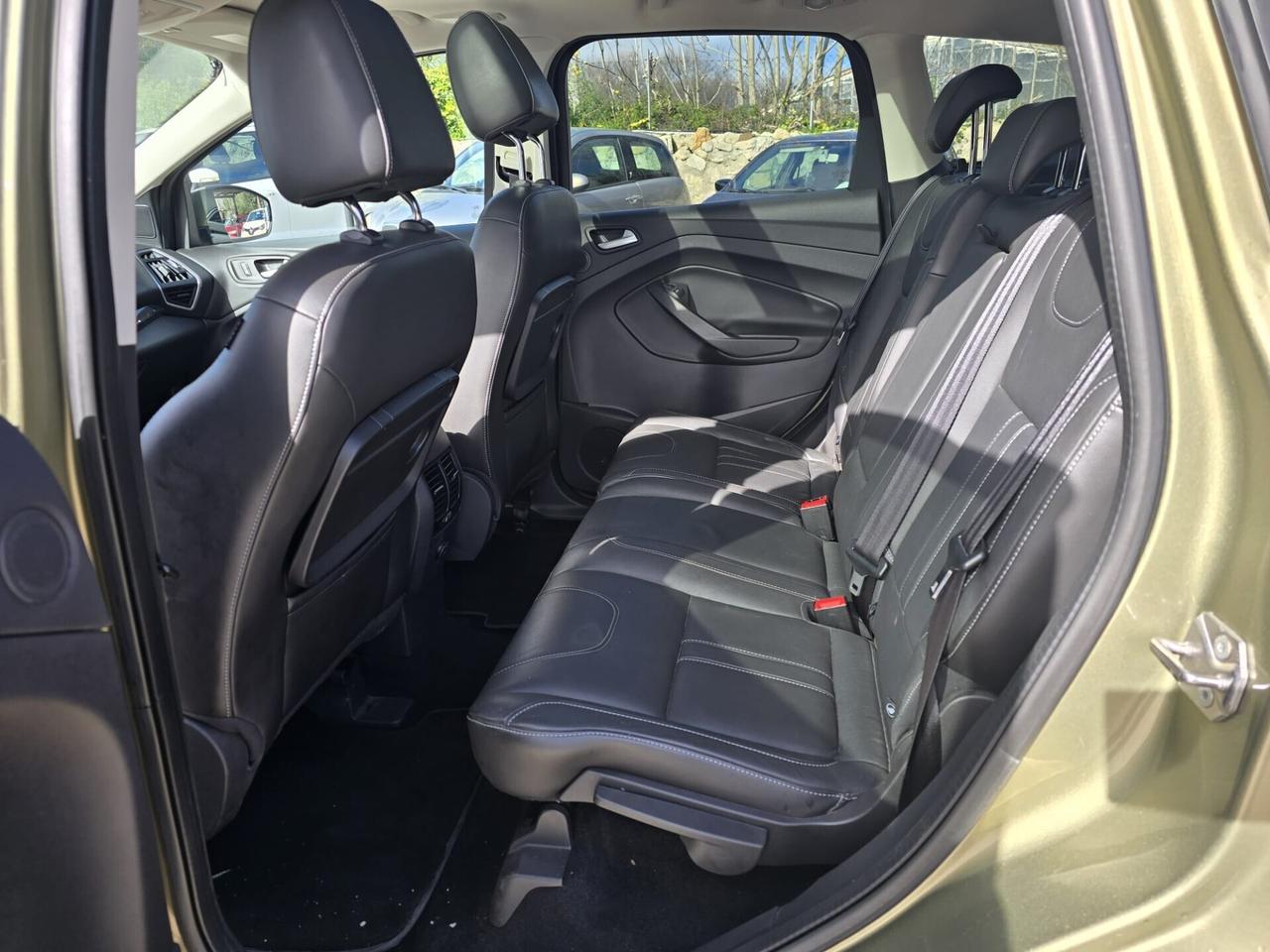 Ford Kuga 2.0 TDCI 163 CV 4WD Powershift Titanium