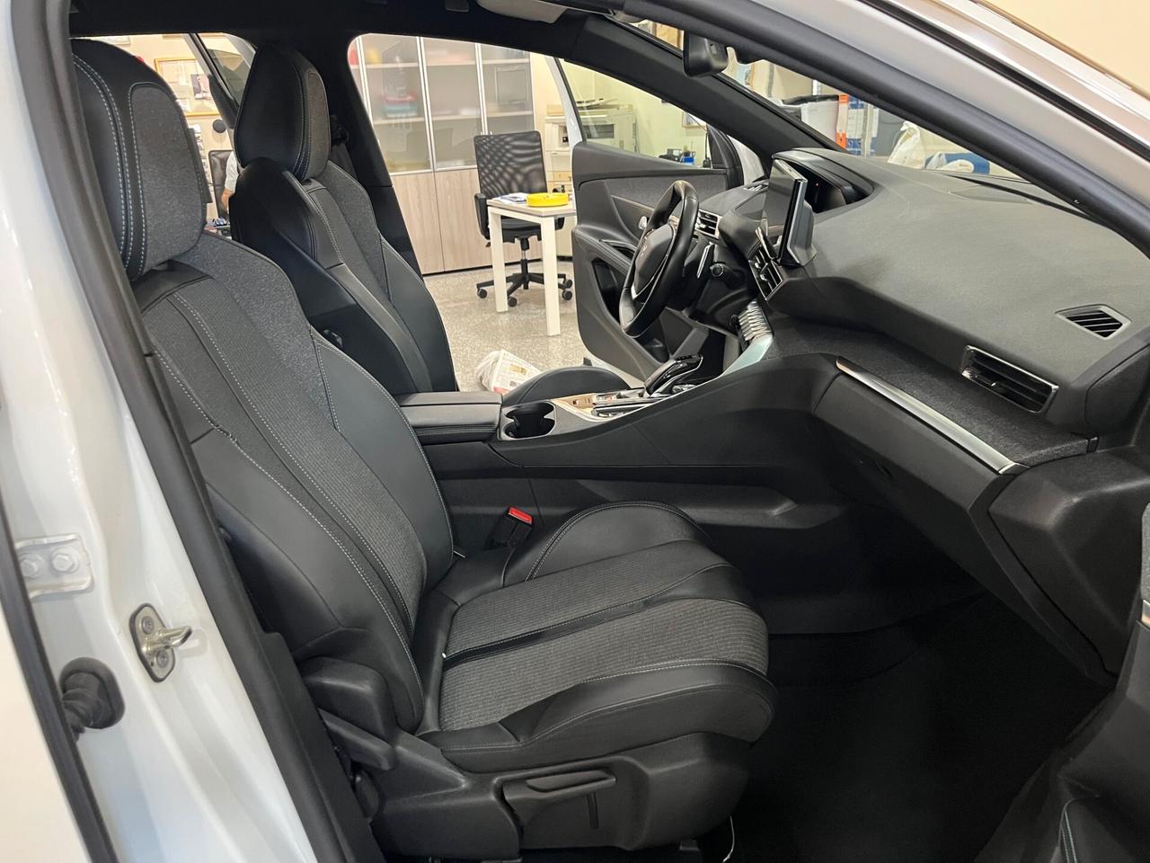 Peugeot 5008 BlueHDi 130 S&S EAT8 Allure Pack