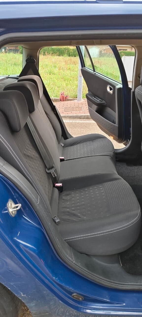 Renault Megane Mégane 1.6 16V 5 porte GPL Luxe Dynamique