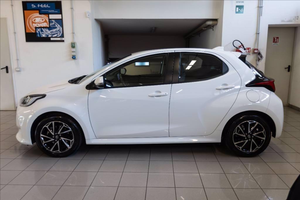 TOYOTA Yaris 1.5h Business del 2021