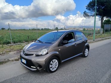Toyota Aygo 1.0 12V VVT-i 5 porte Lounge Connect