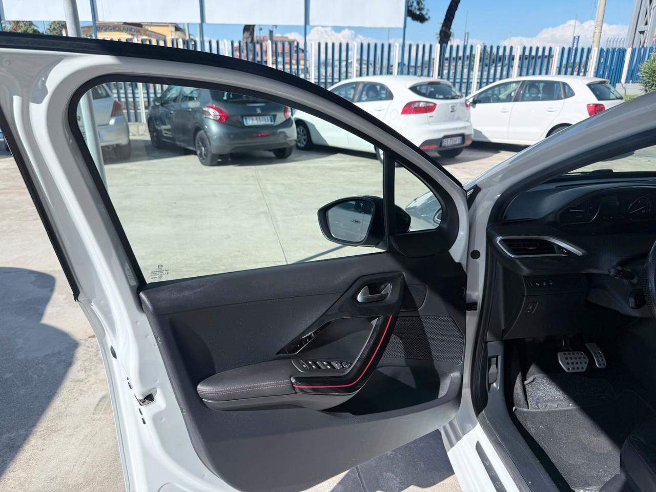 Peugeot 208 PureTech Turbo 110 EAT6 S&S 5 porte GT Line