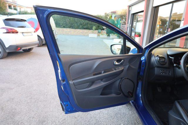 RENAULT Clio TCe 75CV 5p. Moschino per NEOPATENTATI Navi Camer