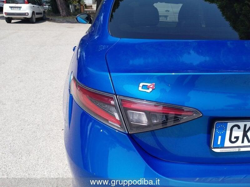 Alfa Romeo Giulia 2023 2.2 t Competizione Q4 210cv auto