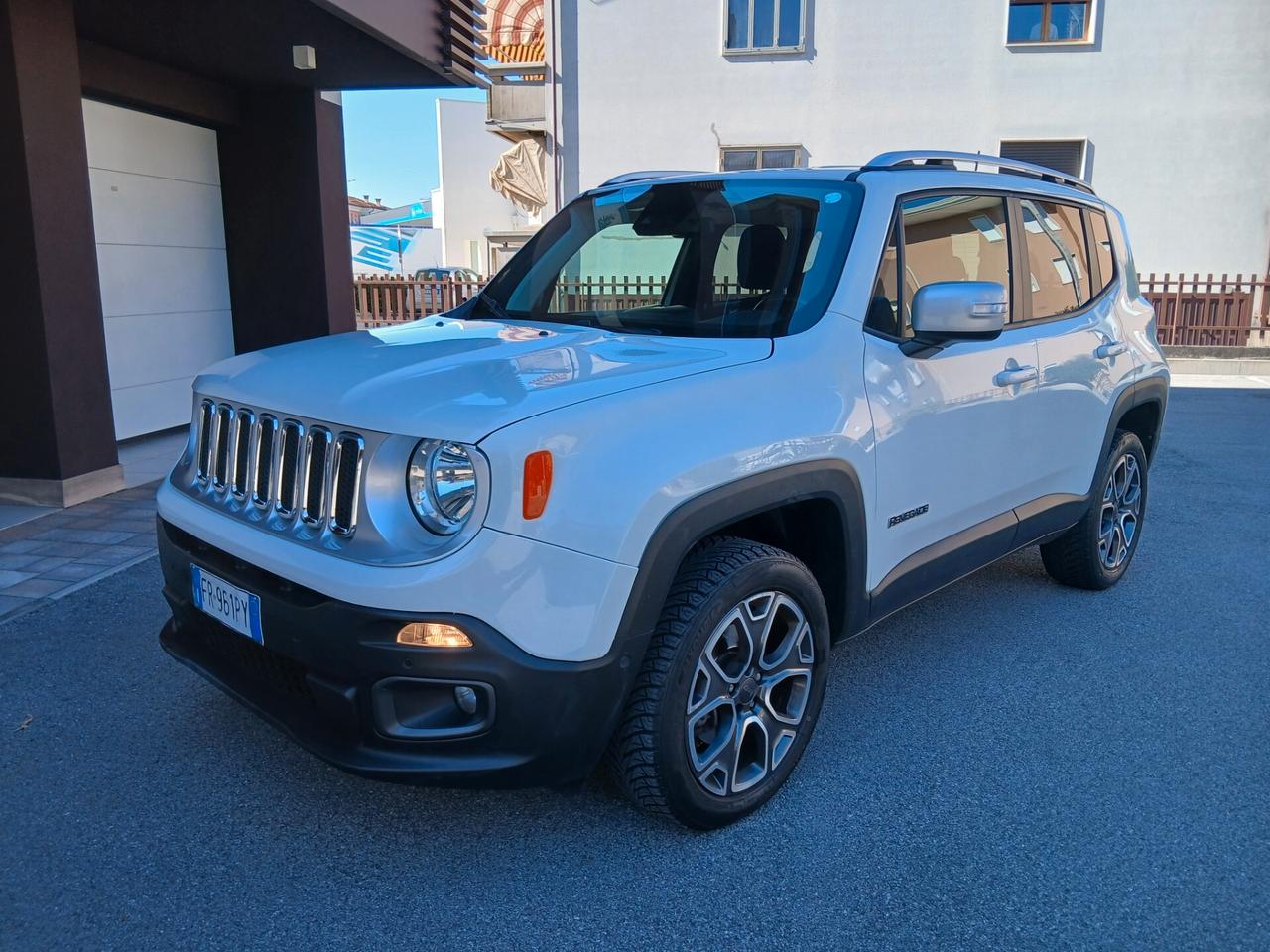 Jeep Renegade 2.0 Mjt 140CV 4WD Active Drive Low Limited tua a € 199 mese
