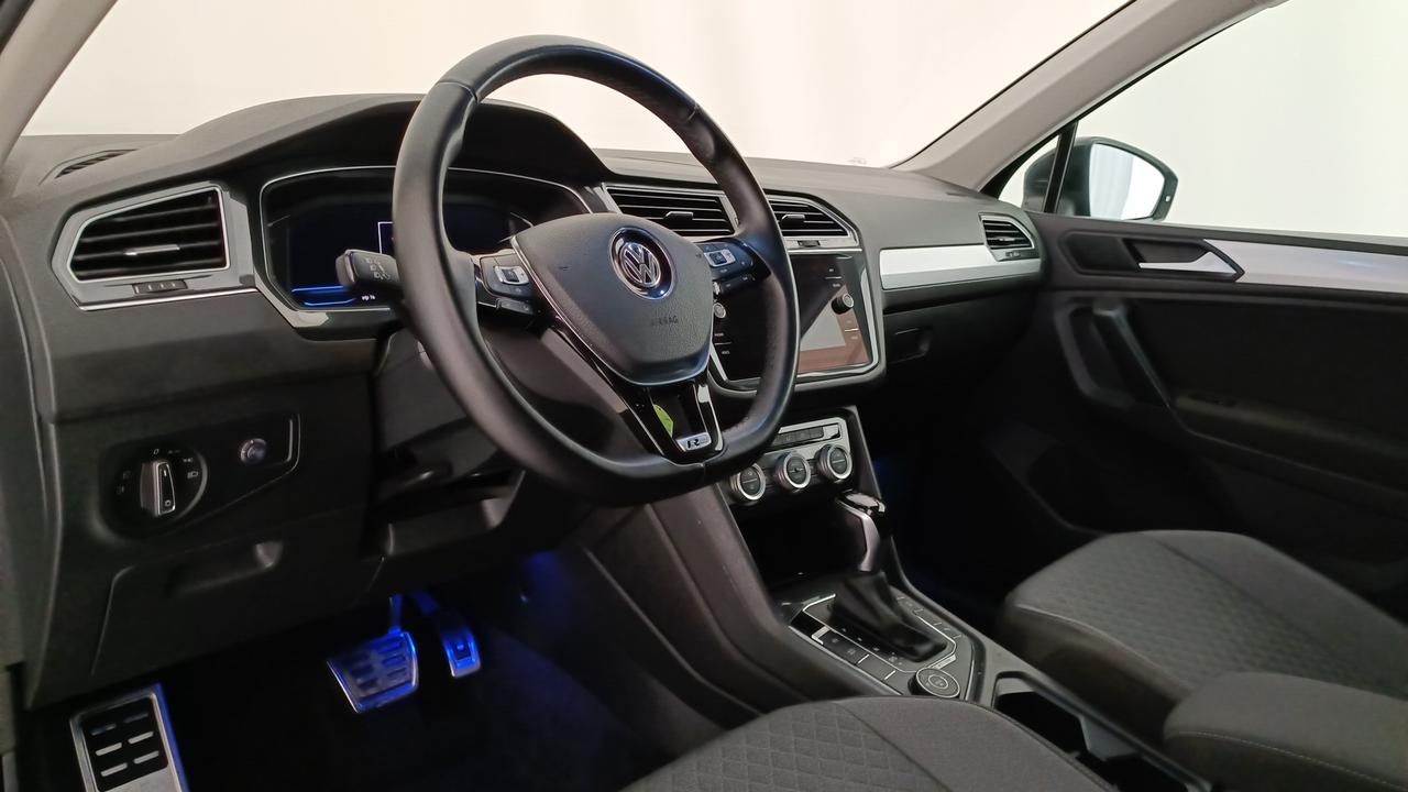 VOLKSWAGEN Tiguan 2.0 tdi Advanced R-Line Exterior Pack 4motion 150cv dsg