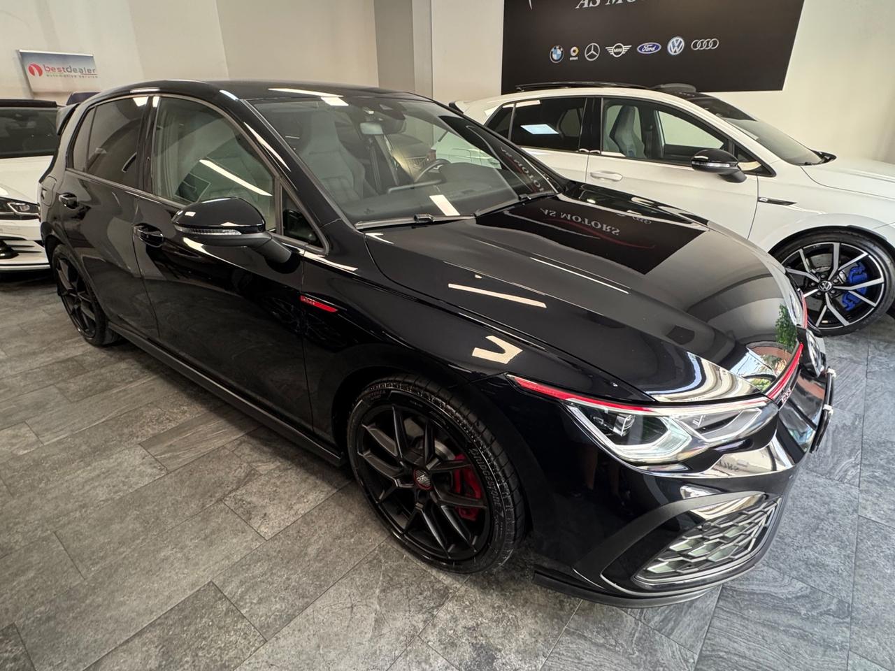 VW GOLF 8 GTI 2.0 TSI 245 CV FINANZIABILE