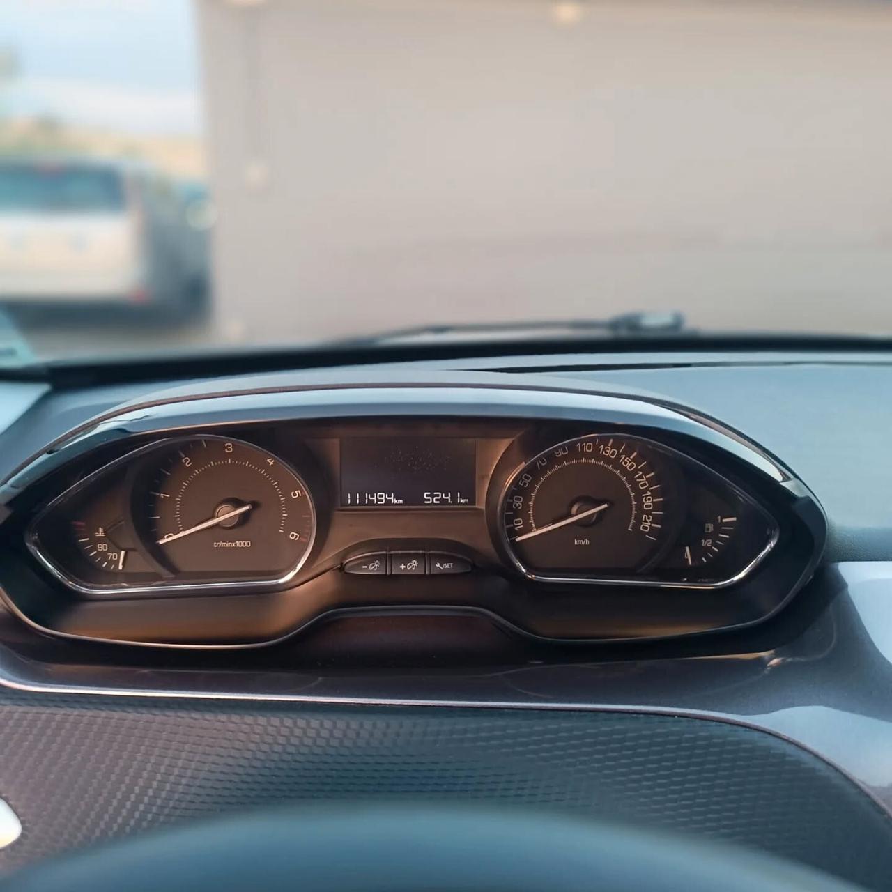 Peugeot 2008 1.6 HDI SOLI 111.000KM