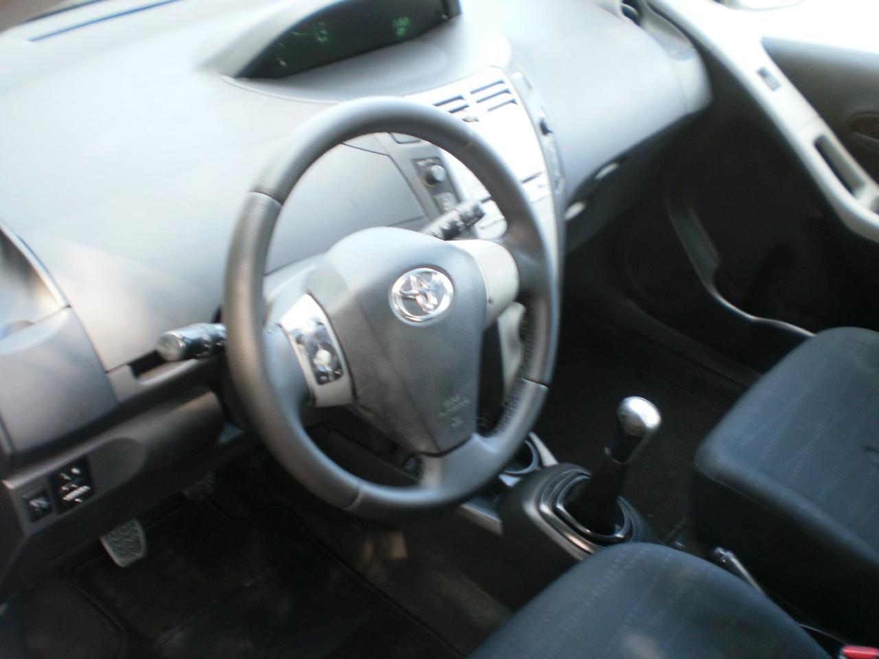 Toyota Yaris 1.4 D-4D 5 porte Sol