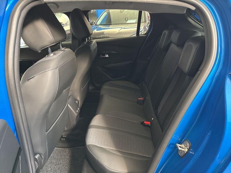 Peugeot 208 motore elettrico 136 CV 5 porte Allure