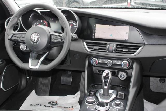 Alfa Romeo Giulia 2.2 t Super 136cv + Telecamera & Navigatore