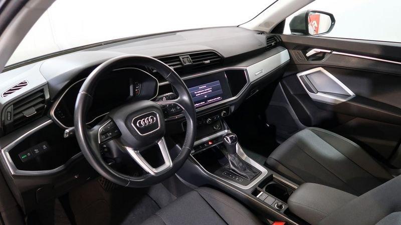 Audi Q3 2.0 35 TDI S Tronic Business #NAVI#CARPLAY#
