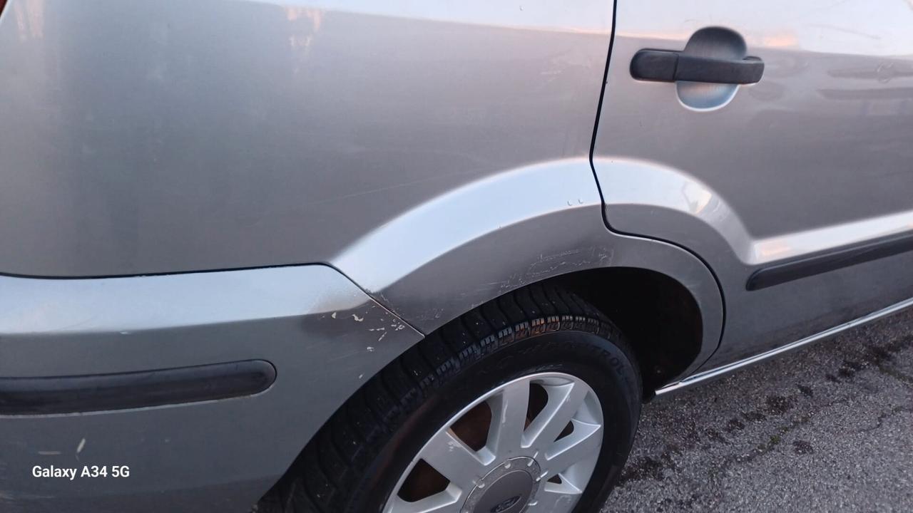 Ford Fusion 1.4 TDCi 5p. Collection