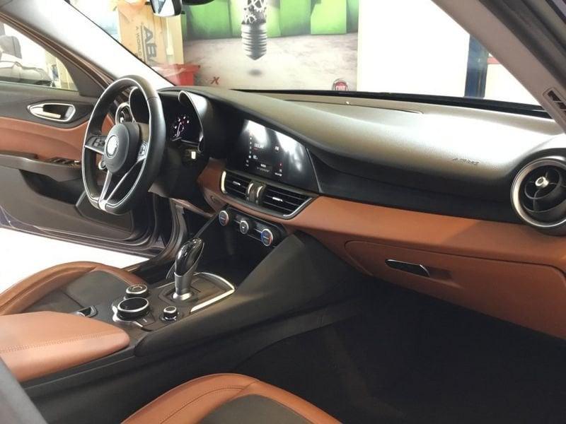 Alfa Romeo Giulia Giulia 2.2 Turbodiesel 180 CV AT8 Super MY16