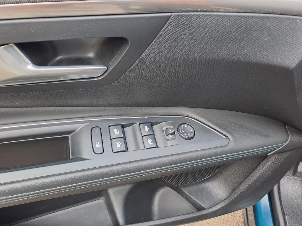Peugeot 5008 1.5 HDi Allure 7 posti