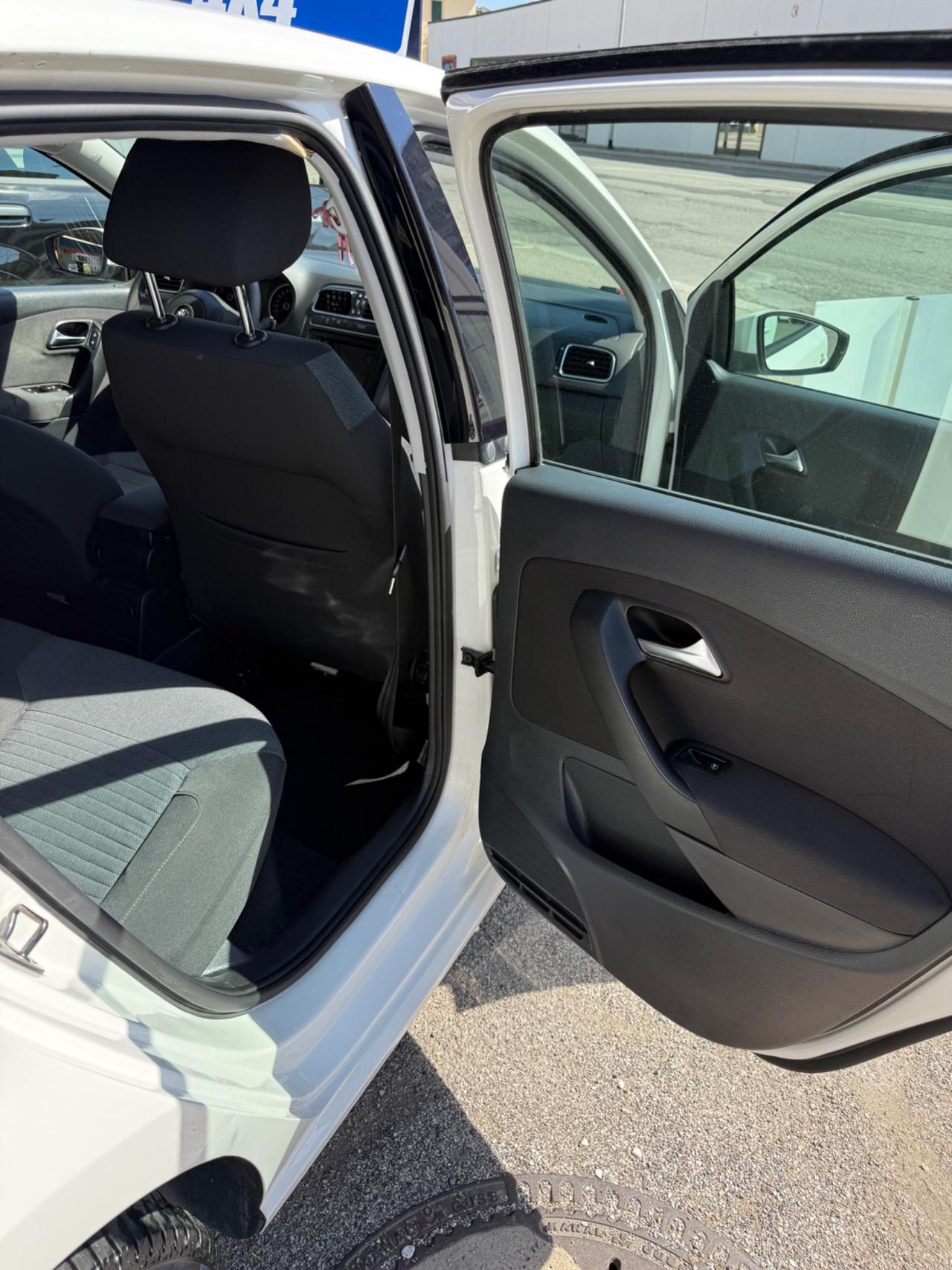 Volkswagen Polo 1.4 5 porte Highline BiFuel