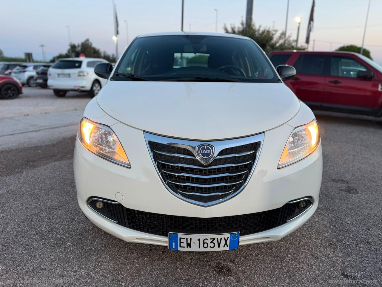 LANCIA Ypsilon 0.9 T.Air 85CV 5p. Met.Ec. Gold