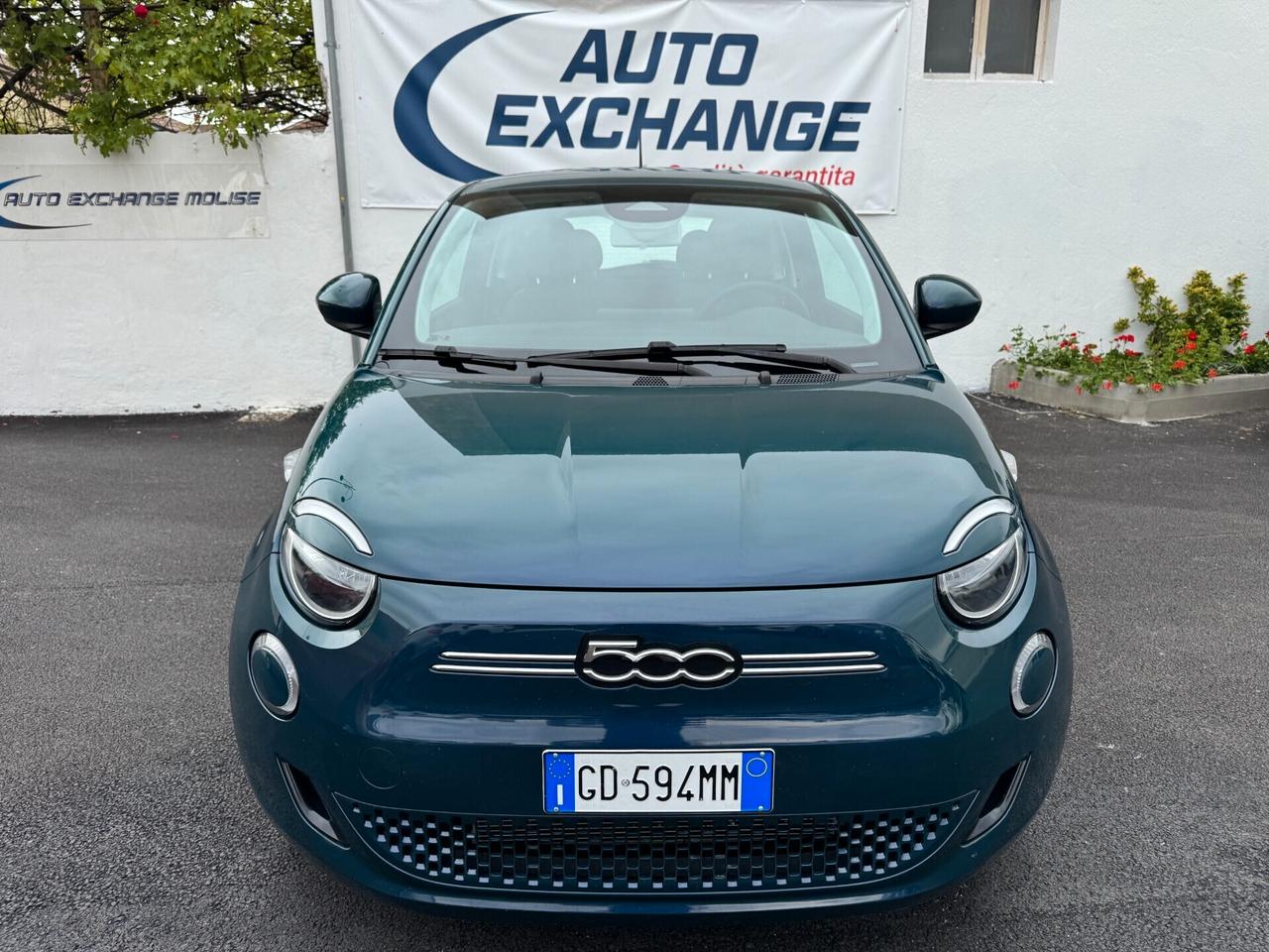 Fiat 500 500e Berlina 42 kWh La Prima