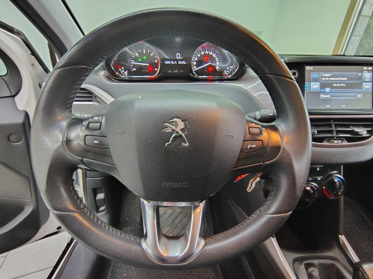 Peugeot 2008 BlueHDi 100 S&S Allure