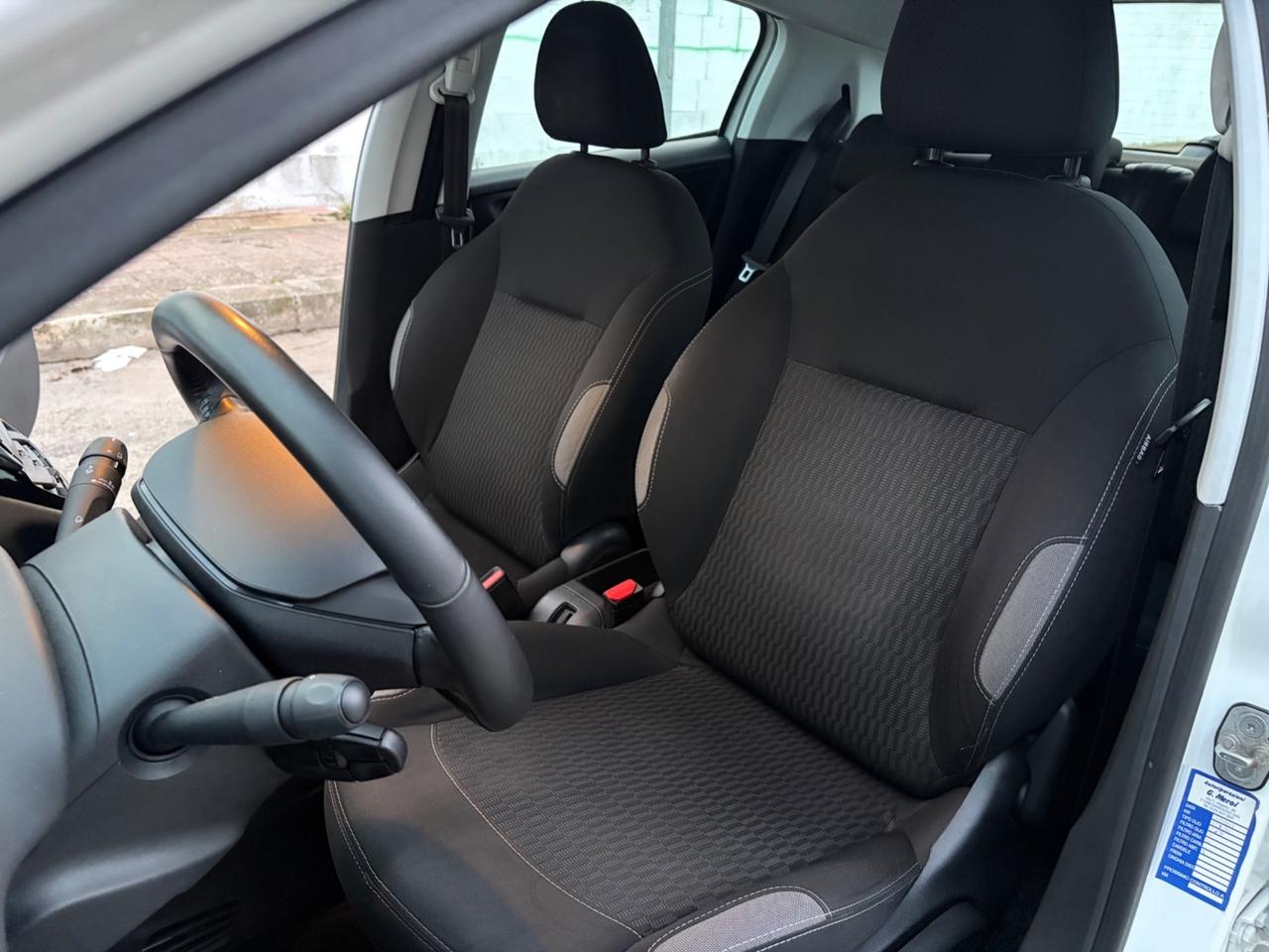 Peugeot 208 benzina 5 porte