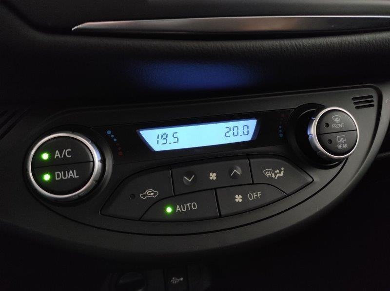 TOYOTA Yaris 3ª serie - Yaris 1.5 Hybrid 5 porte Style