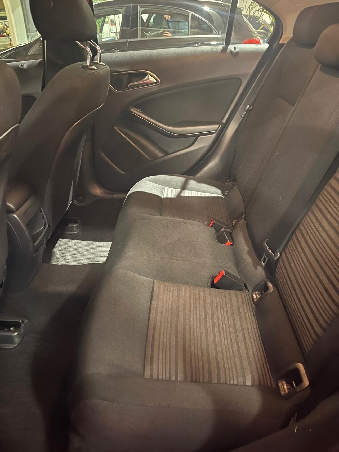 MERCEDES Classe A 160 CDI 90CV Night edition OK NEOPATENTATI TELECAMERA POSTERIORE