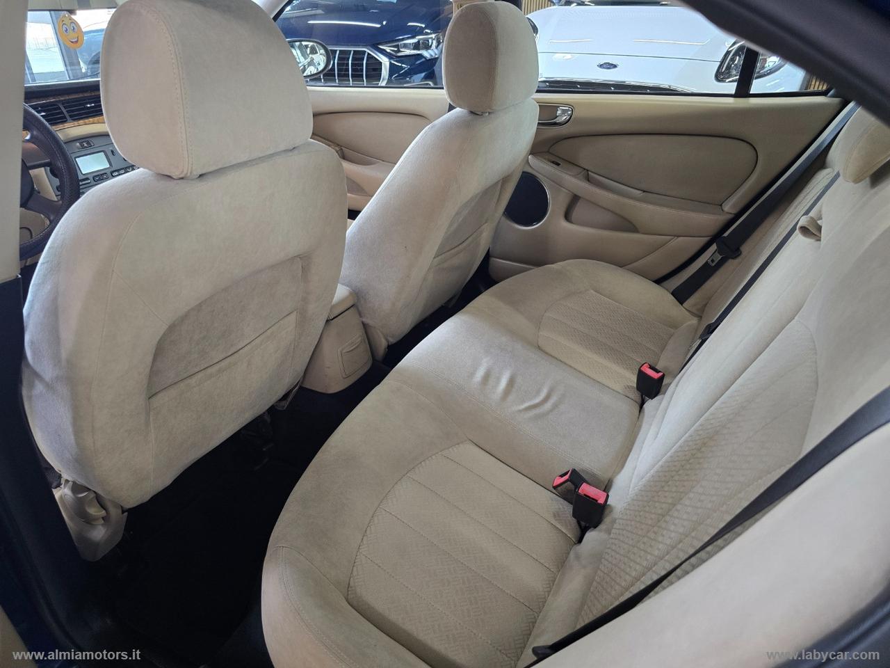 JAGUAR X-Type 2.0D Classic EU3