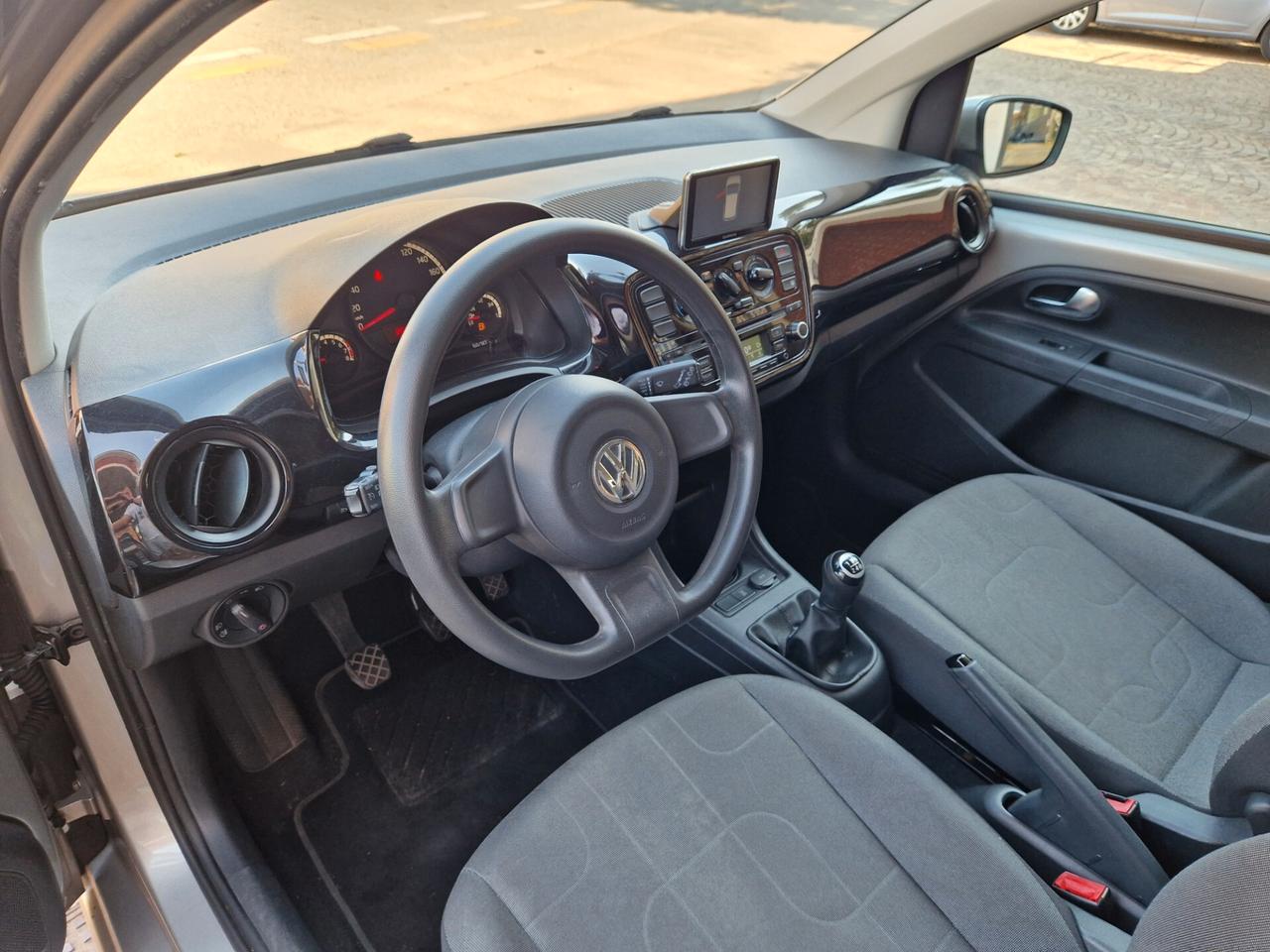 Volkswagen up! 5p 1.0 60cv Move E6
