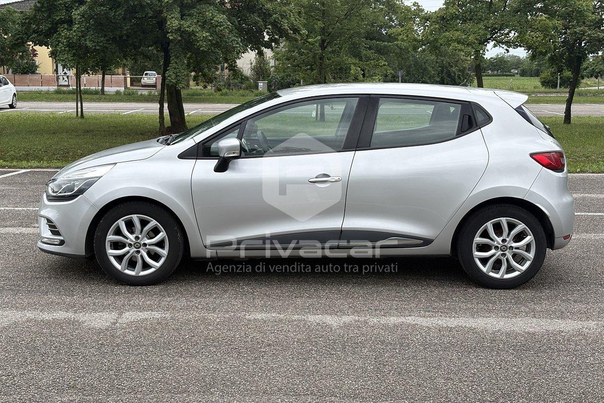 RENAULT Clio dCi 8V 90 CV EDC 5 porte Moschino Intens