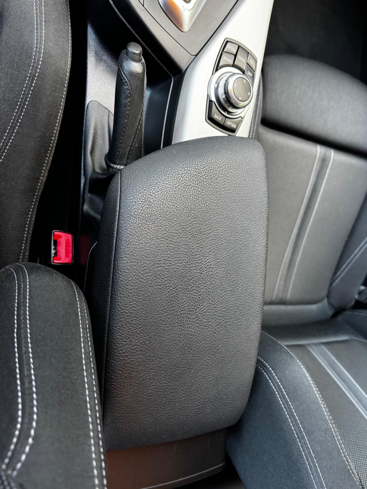 Bmw 118 118d 5p. Advantage