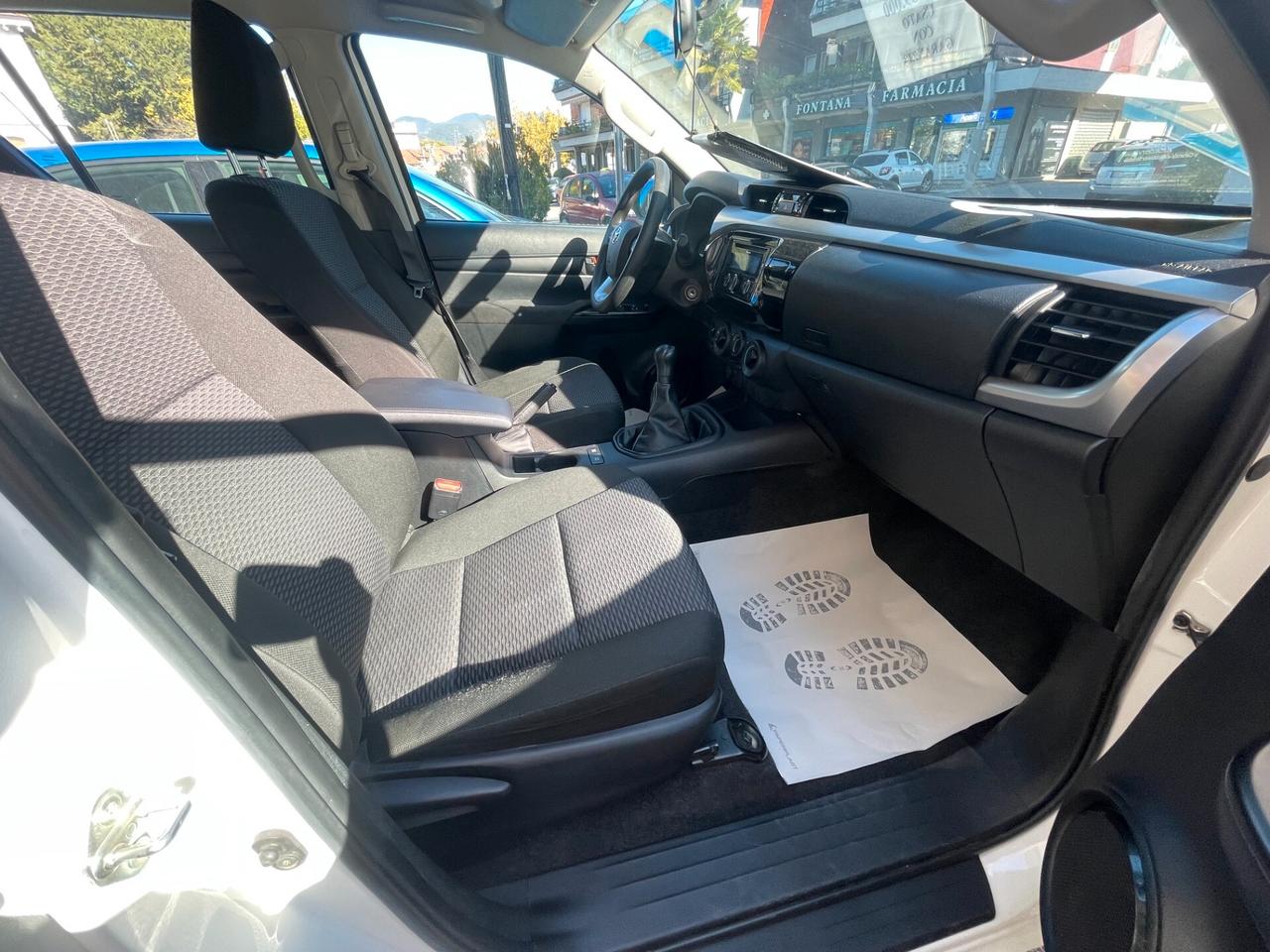 Toyota Hilux 2.4 D-4D 4WD 4 porte Double Cab Comfort