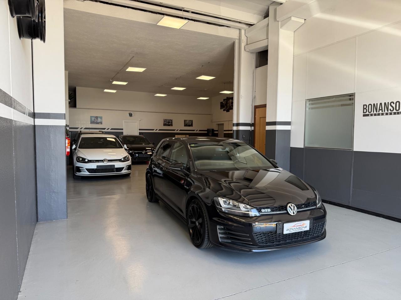 Volkswagen Golf GTD 2.0 TDI DSG