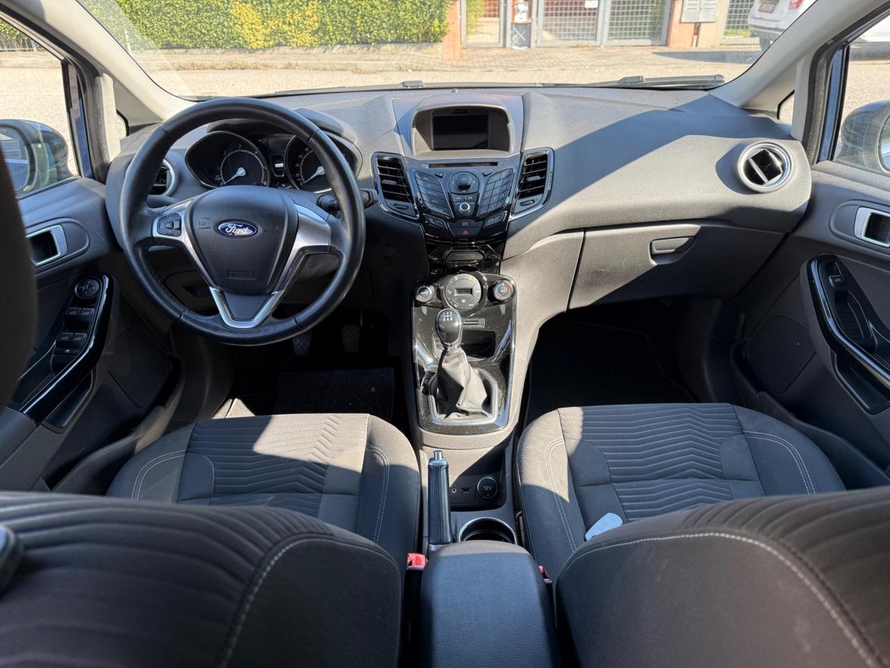 Ford Fiesta 1.5 TDCi 75CV 5 porte Titanium