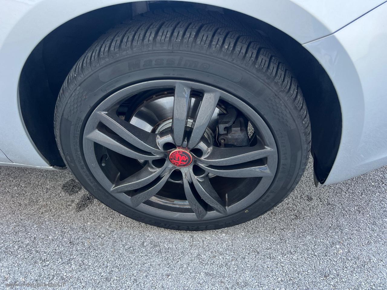 ALFA ROMEO Giulietta 1.4 Turbo MultiAir Distinctive STUPENDA