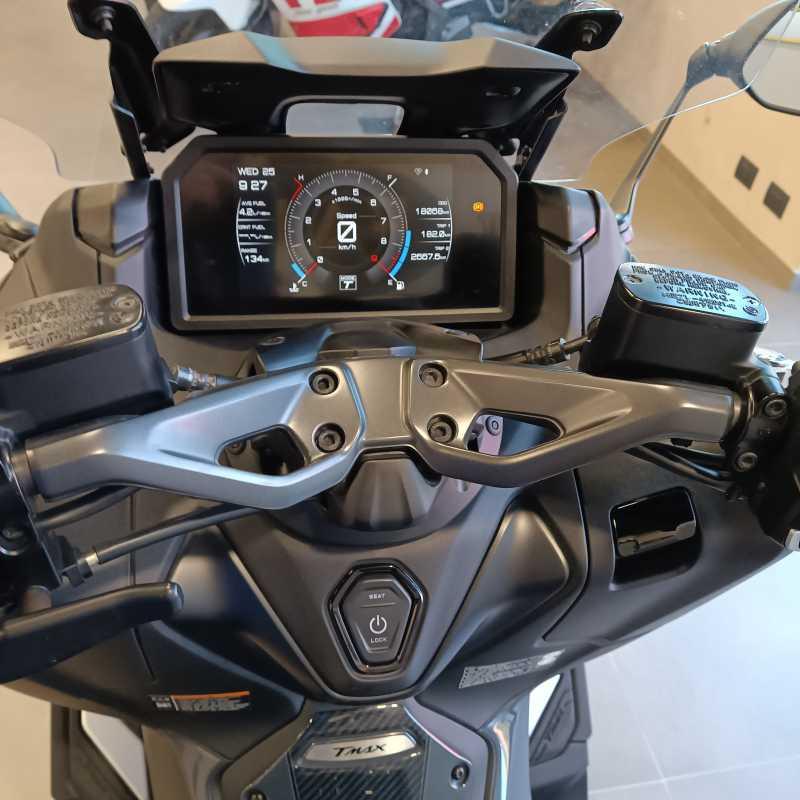 Yamaha T-Max 560 - 2024