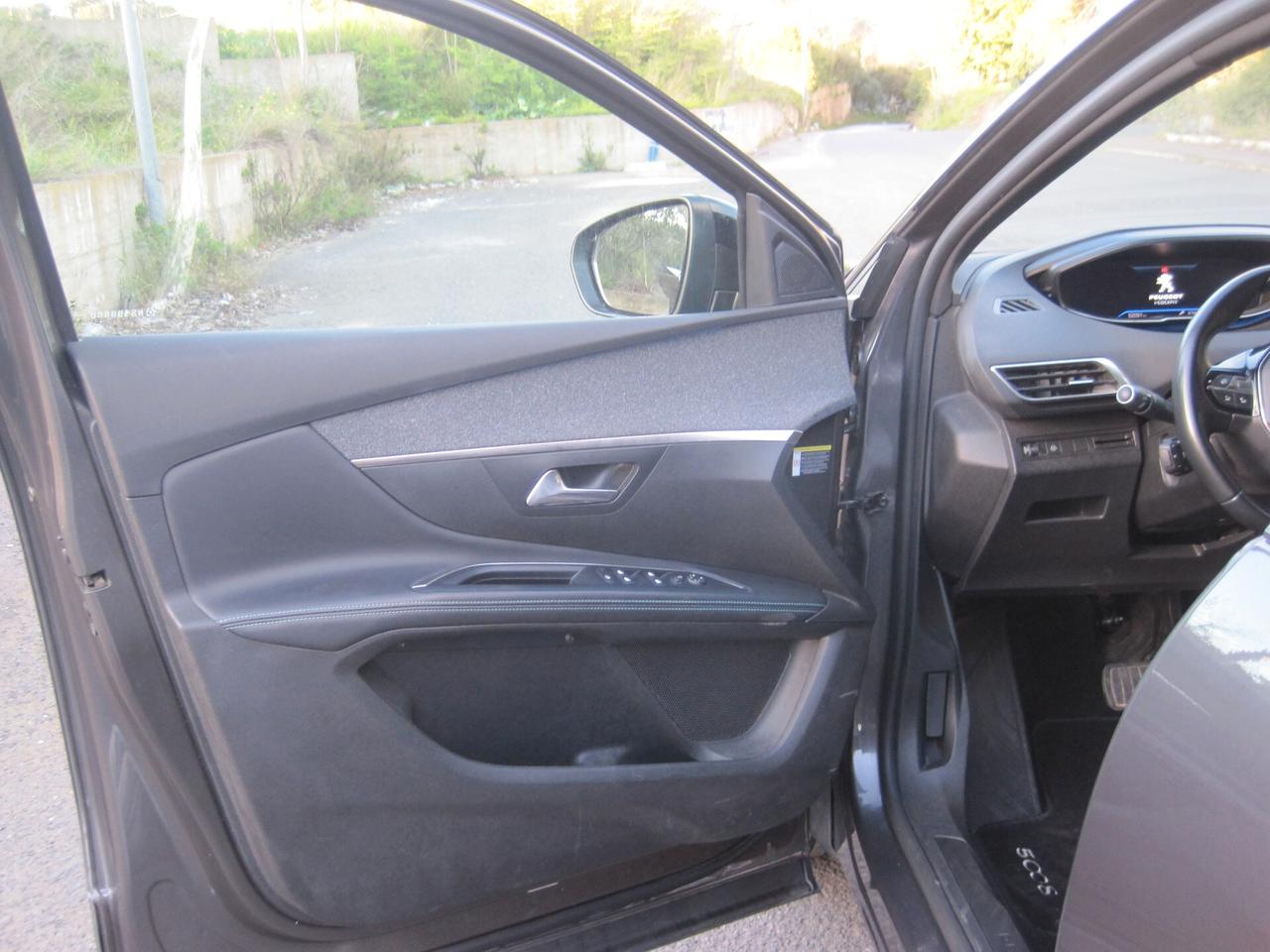 Peugeot 5008 BlueHDi 130 S&S EAT8 Allure Pack