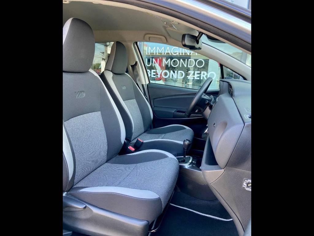 Toyota Yaris 5 Porte 1.5 VVT-i Hybrid y20 E-CVT