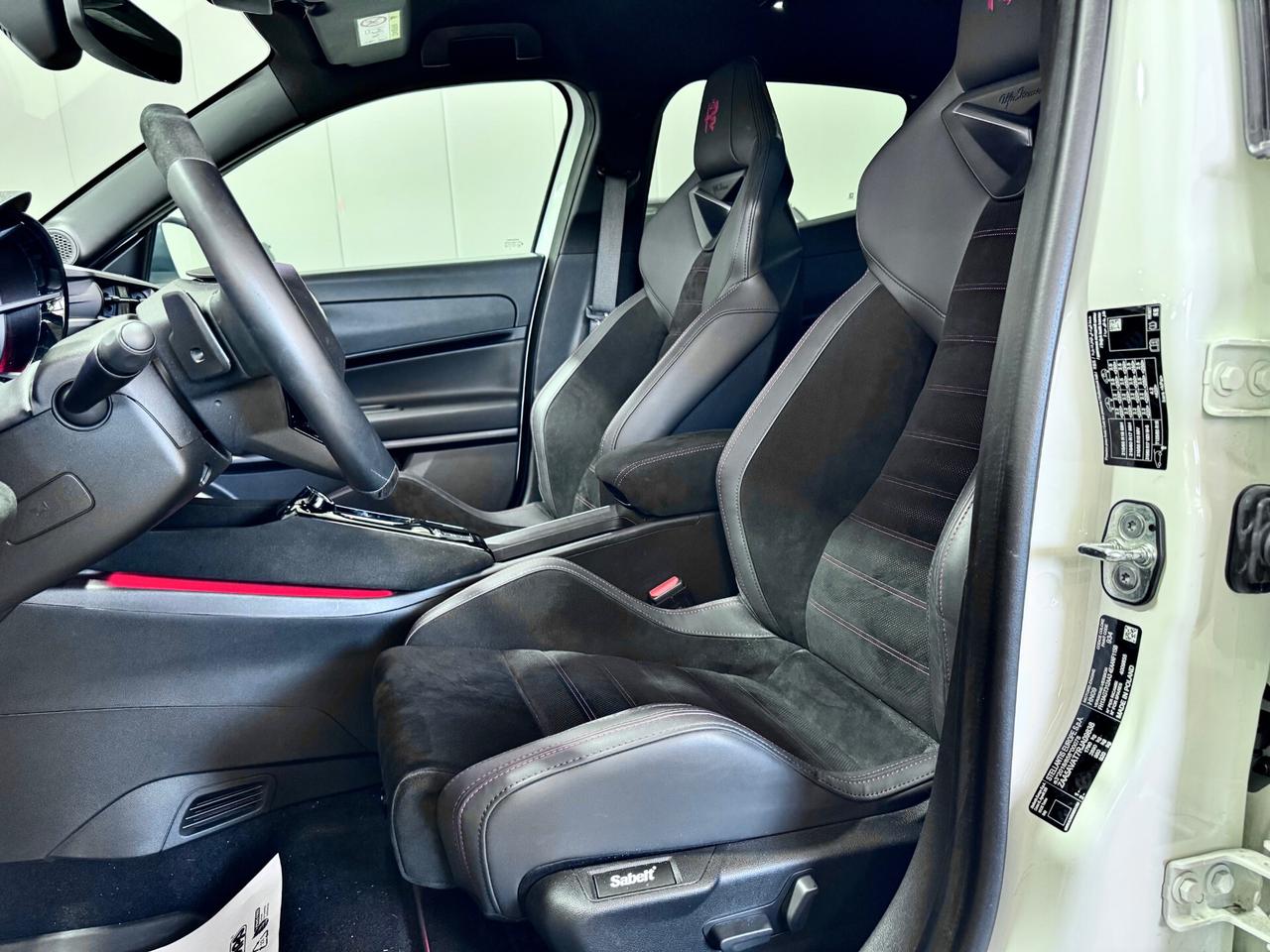 Alfa Romeo Junior 1.2 136 CV Hybrid eDCT6 Speciale