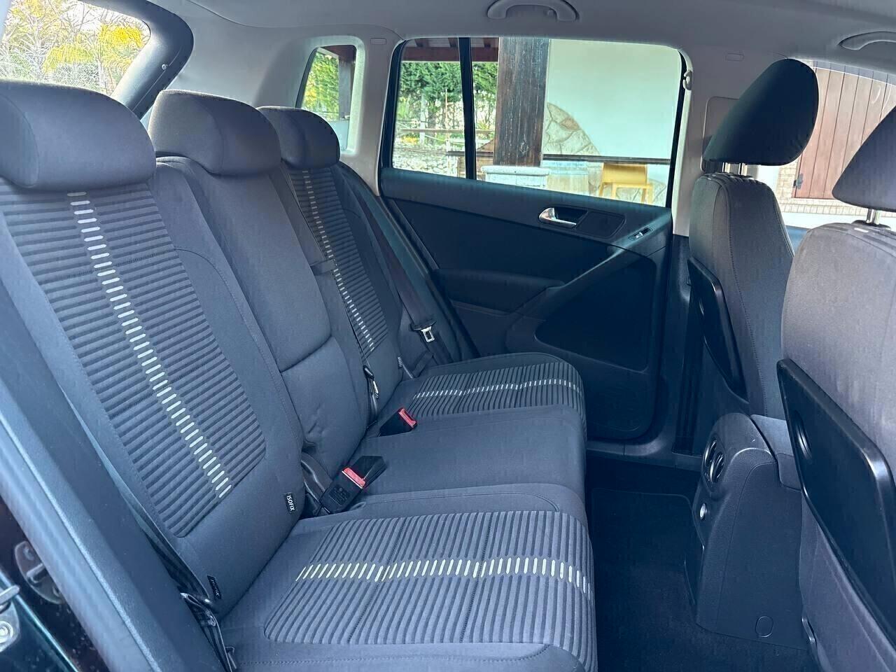 Volkswagen Tiguan 2.0 TDI DPF 4MOTION Sport