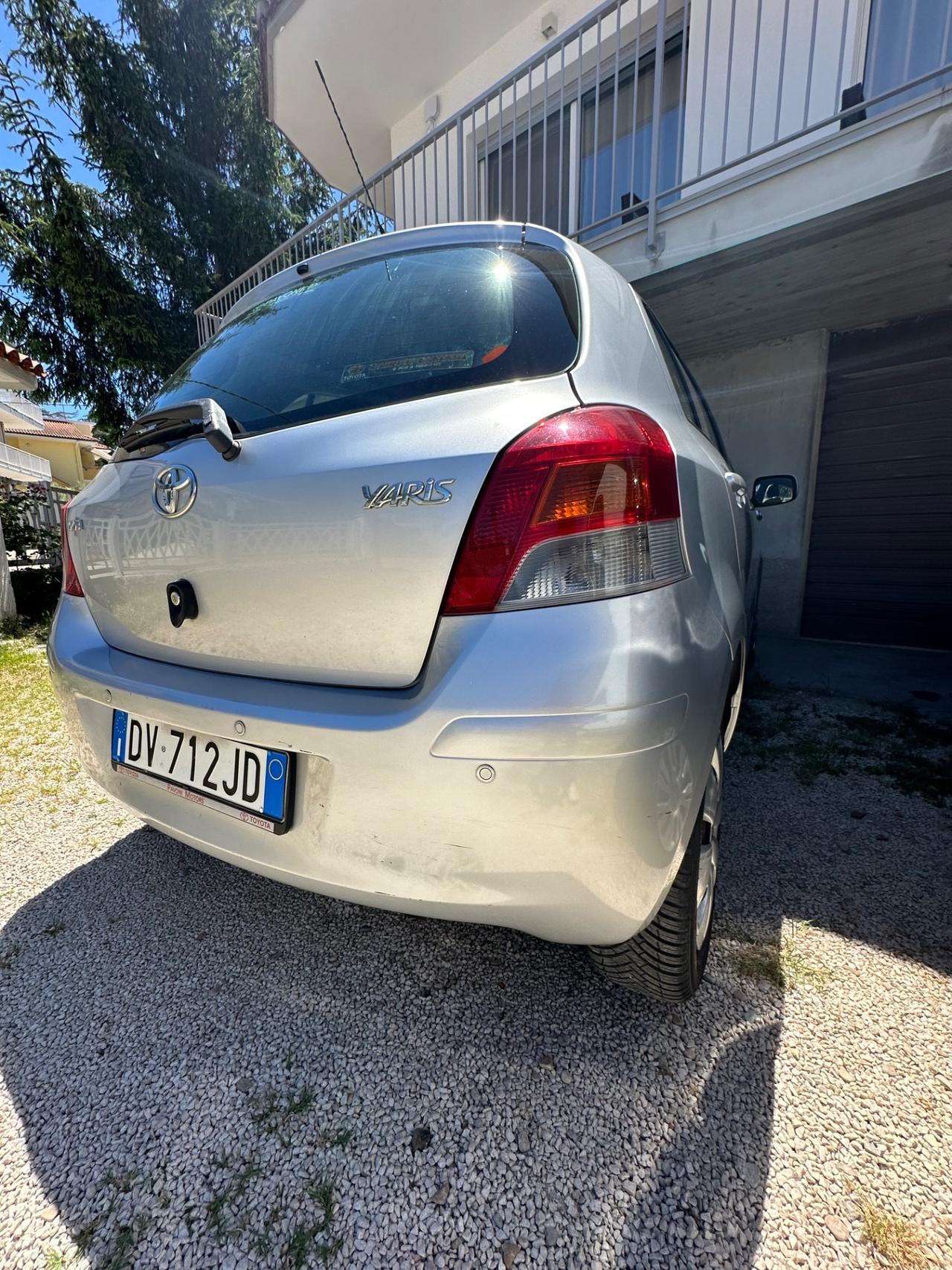 Toyota Yaris 1.4 D-4D DPF 5 porte Sol