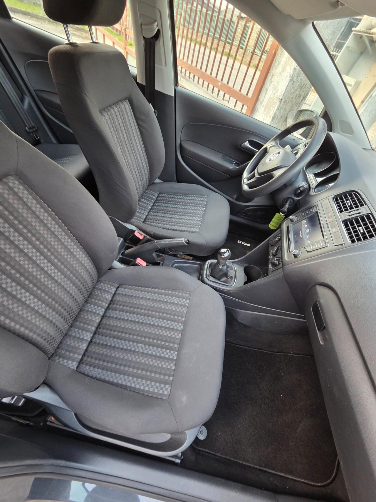 Volkswagen Polo 1.0 benzina 10/2016 pochi km FINANZIABILE