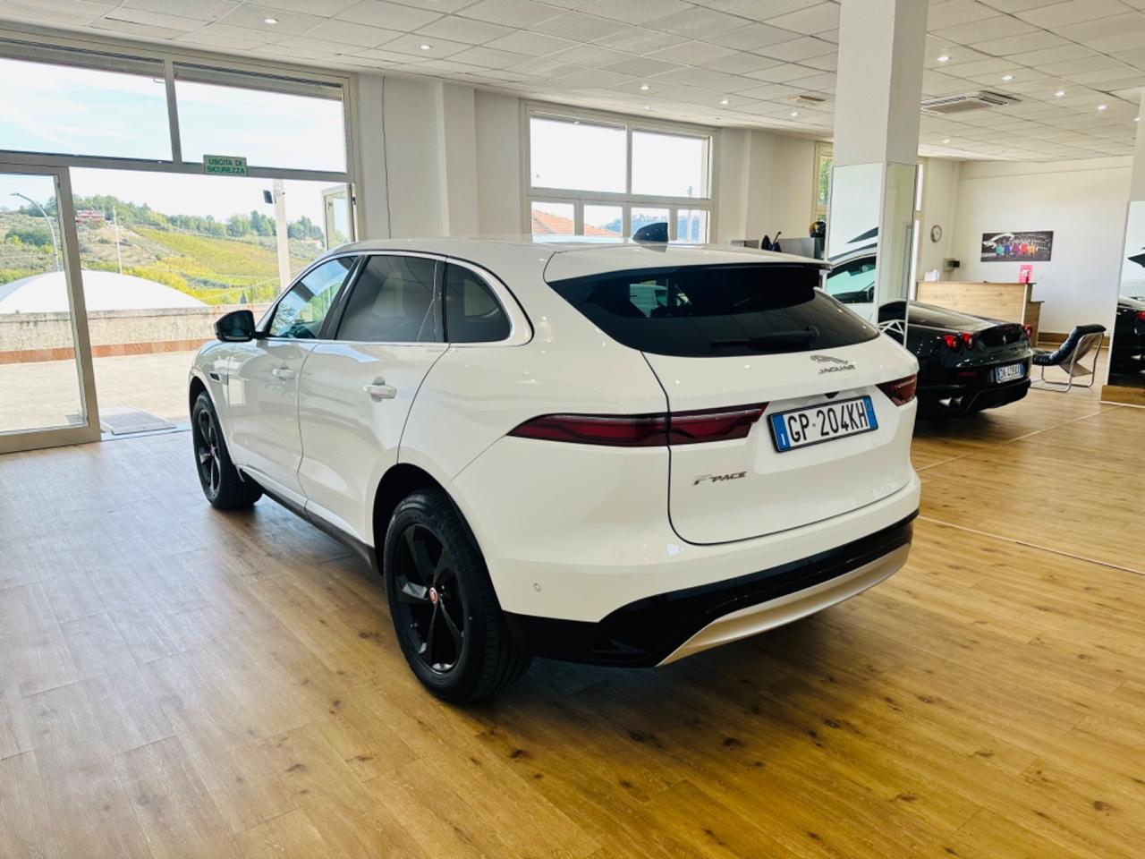 Jaguar F-Pace 2.0 D 204 CV AWD aut. R-Dynamic SE