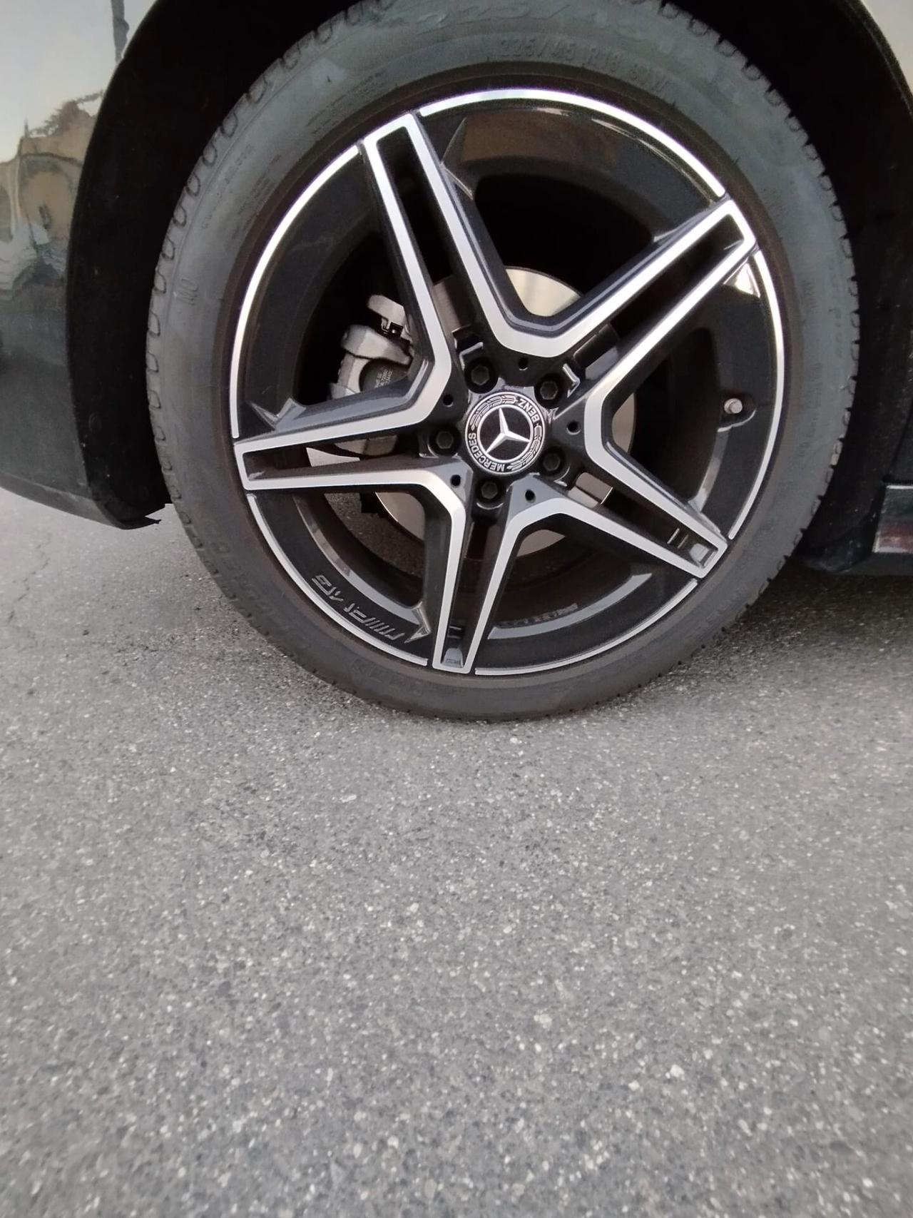 Mercedes-benz B 200 d Automatic 4MATIC Premium