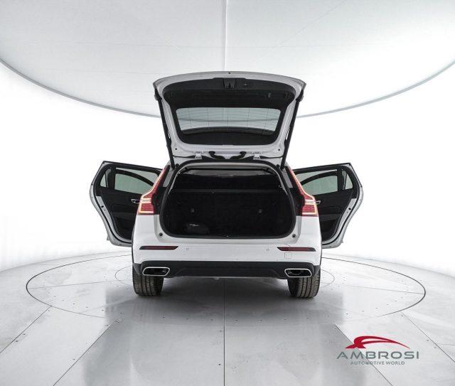 VOLVO V60 Cross Country D4 AWD Geartronic Business Plus
