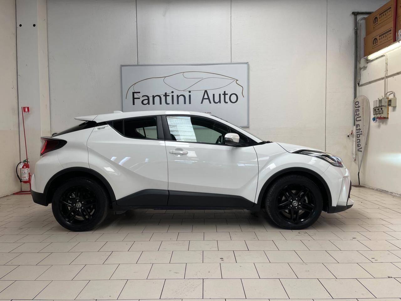 Toyota C-HR Toyota C-HR Black Active 1.8h-Ok Neopatentati-LEGGI SOTTO
