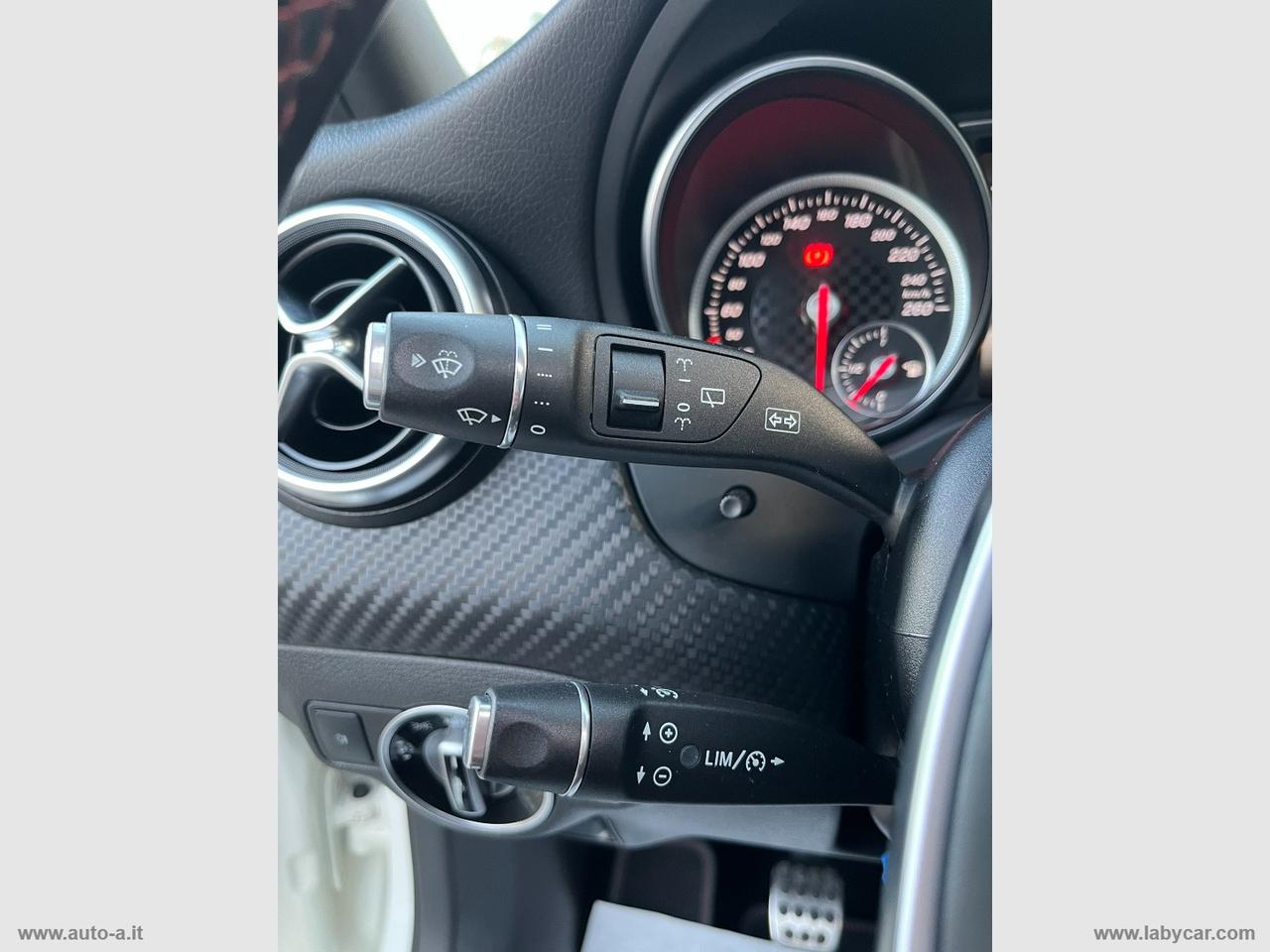 MERCEDES-BENZ A 200 d Premium