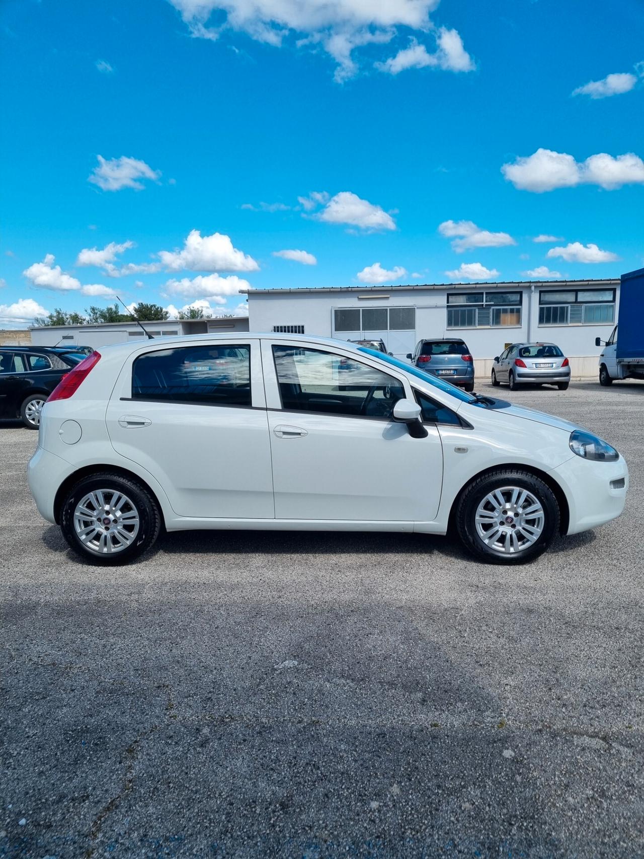 Fiat Punto 1.3 MJT II S&S 95 CV 5 porte Street