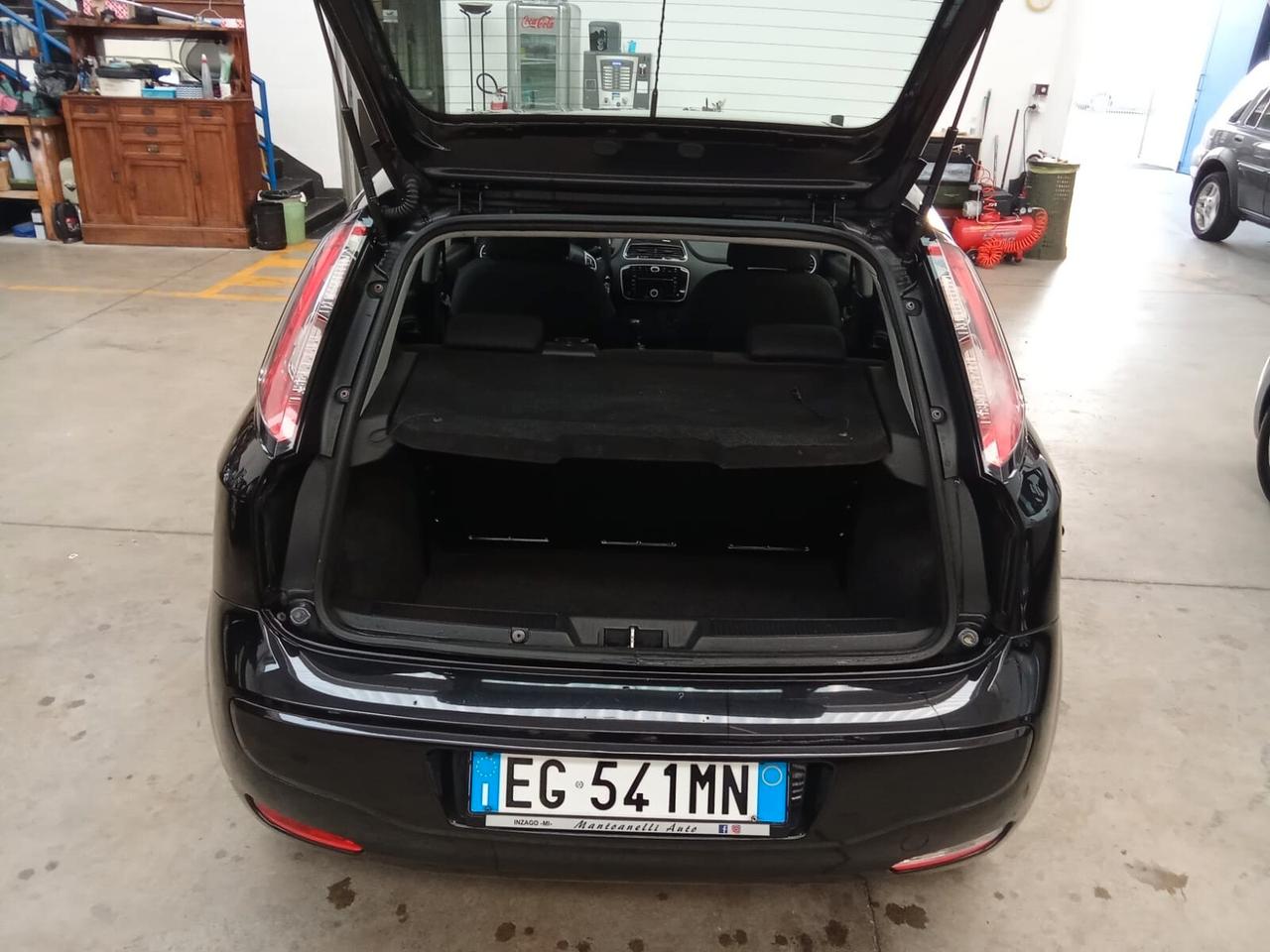 Fiat Punto Evo 1.2 / 51 KW /NEOPATENTATI